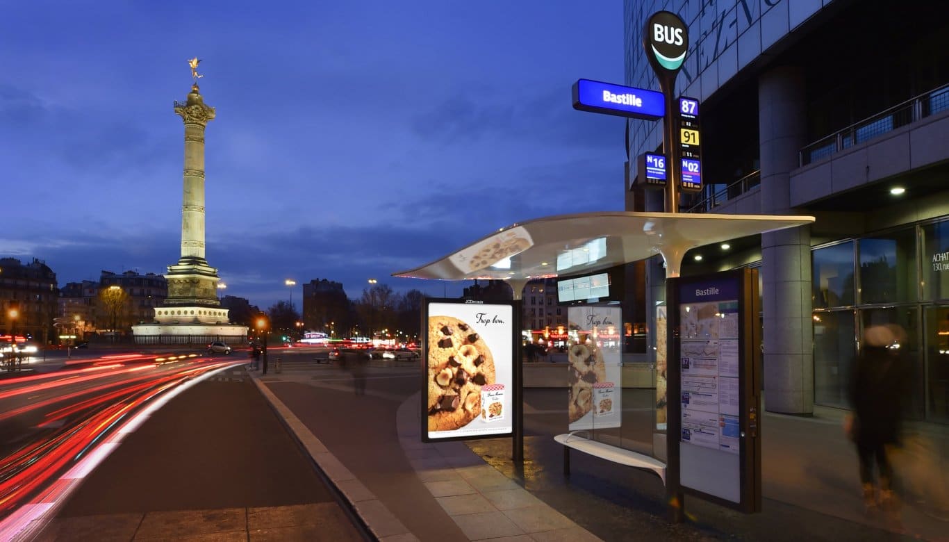 bon-maman-jcdecaux-france-paris-bastille-street-furniture-bus-shelter-2105-1