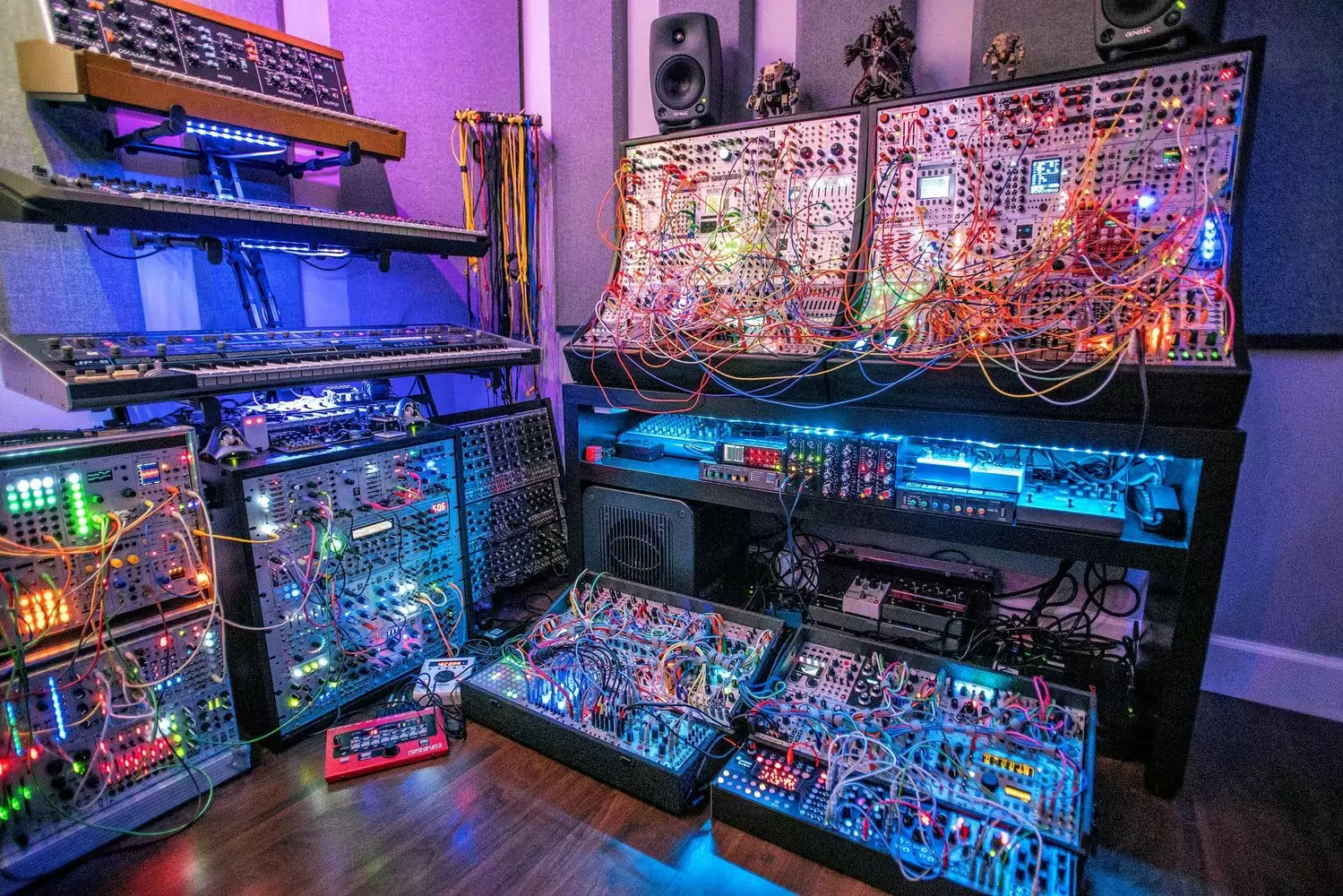 Modular synthesizers